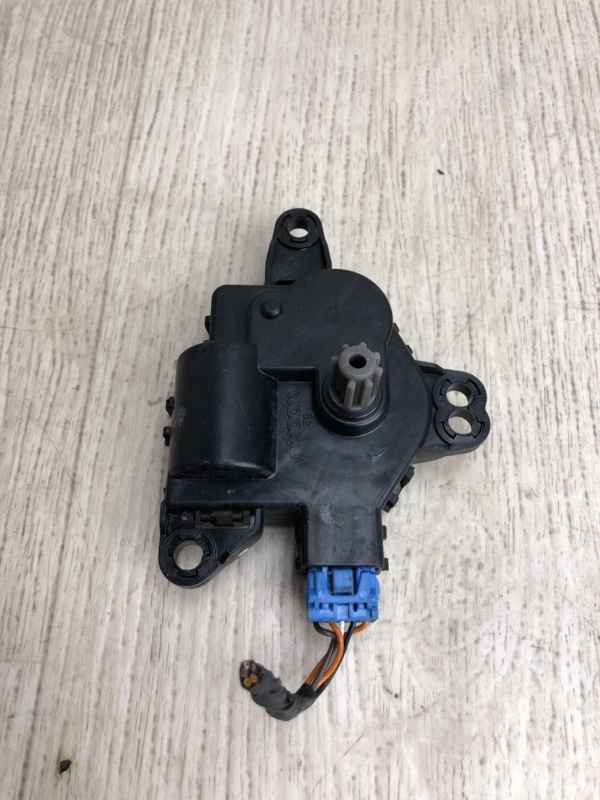 Моторчик заслонки печки HYUNDAI ELANTRA AD 16- AD 2.0 G4NH