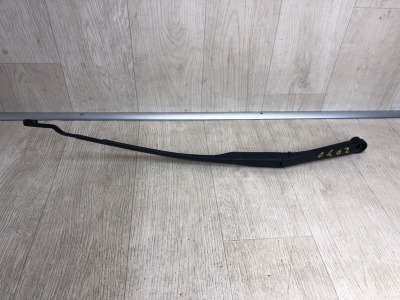 Поводок стеклоочистителя передний правый HYUNDAI ELANTRA AD 16- 2017 AD 2.0 G4NH 98321-F2000 Б/У