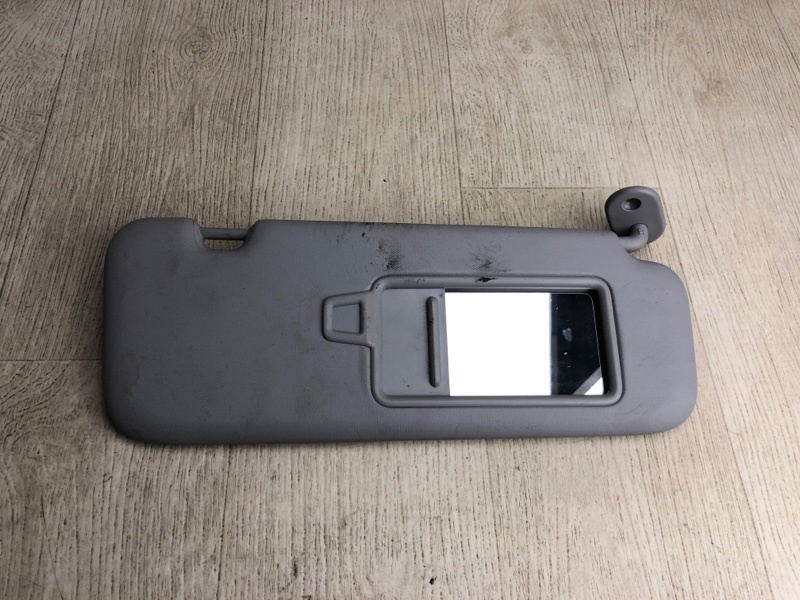 Запчасть козырек солнцезащитный правый HYUNDAI ELANTRA AD 16- 2017 AD 2.0 G4NH 85220-F2100TTX Б/У Козырек солнцезащитный правый HYUNDAI ELANTRA AD 16- 2017 AD 2.0 G4NH 85220-F2100TTX Б/У