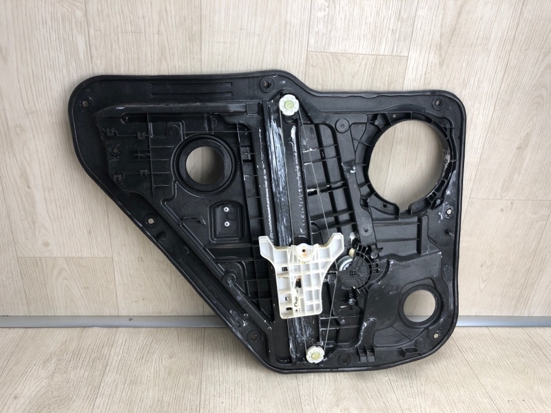 Стеклоподъемник задний правый HYUNDAI ELANTRA AD 16- AD 2.0 G4NH