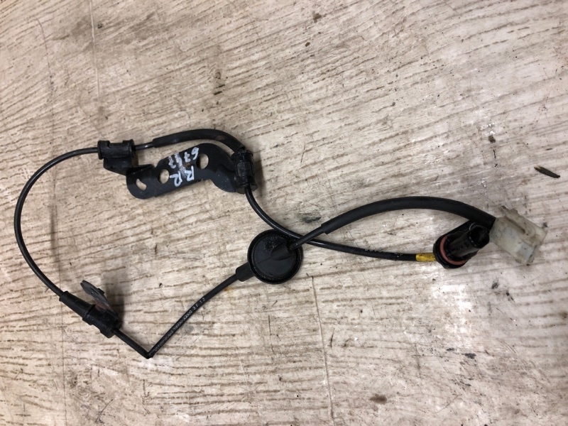 Датчик ABS задний правый SONATA YF 10-14 2013 YF 2.4 Датчик ABS задний правый SONATA YF 10-14 2013 YF 2.4