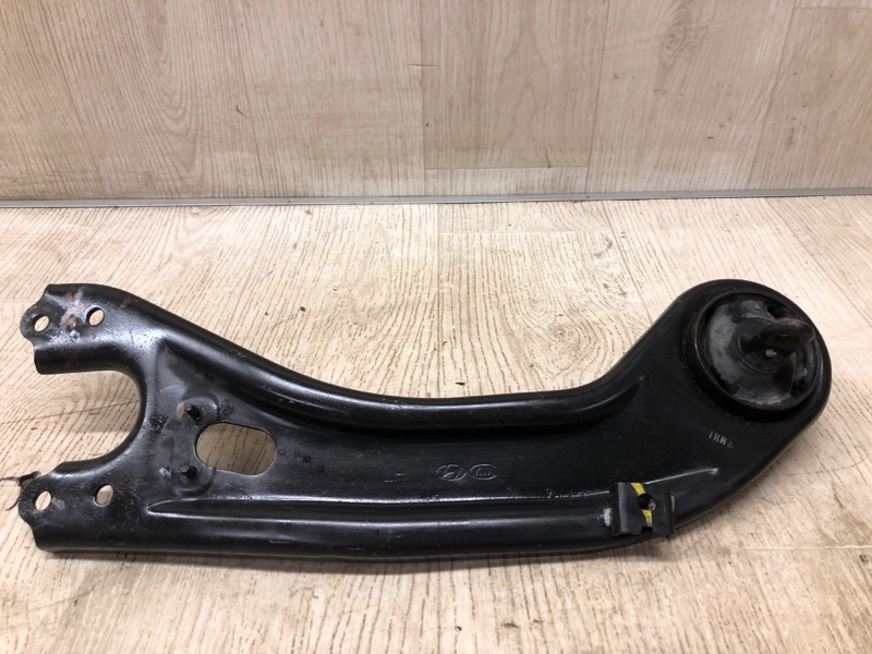 Рычаг задней подвески продольный левый HYUNDAI SONATA YF 10-14 2013 YF 2.4 55270-3Q000 Б/У