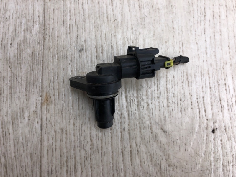 Датчик положения распредвала HYUNDAI ACCENT RB 10- 2012 RB 1.6 G4FD 39350-2B030 Б/У