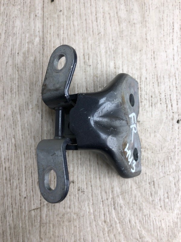 Петля двери нижняя передняя правая ACCENT RB 10- 2012 RB 1.6 G4FD Петля двери нижняя передняя правая ACCENT RB 10- 2012 RB 1.6 G4FD