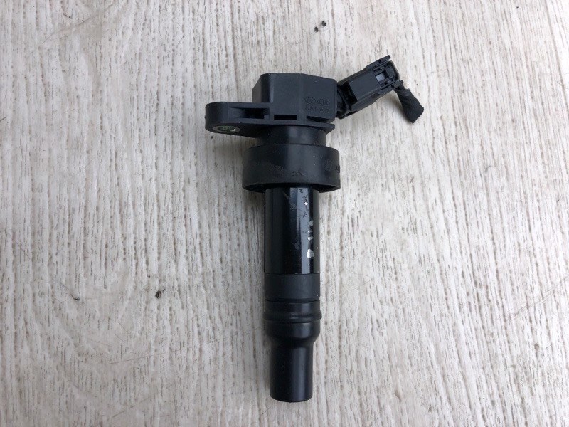 Запчасть катушка зажигания HYUNDAI ACCENT RB 10- 2012 RB 1.6 G4FD 27301-2B100 Б/У Катушка зажигания HYUNDAI ACCENT RB 10- 2012 RB 1.6 G4FD 27301-2B100 Б/У