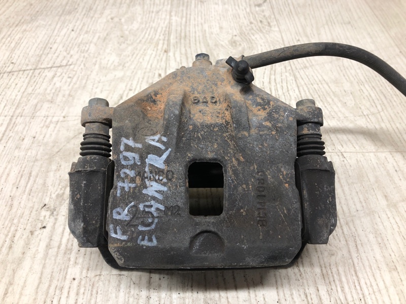 Суппорт тормозной передний правый HYUNDAI ELANTRA HD 06-11 2008 HD 2.0 G4GC 58130-2Q000 Б/У