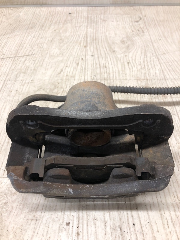 Суппорт тормозной передний правый ELANTRA HD 06-11 2008 HD 2.0 G4GC