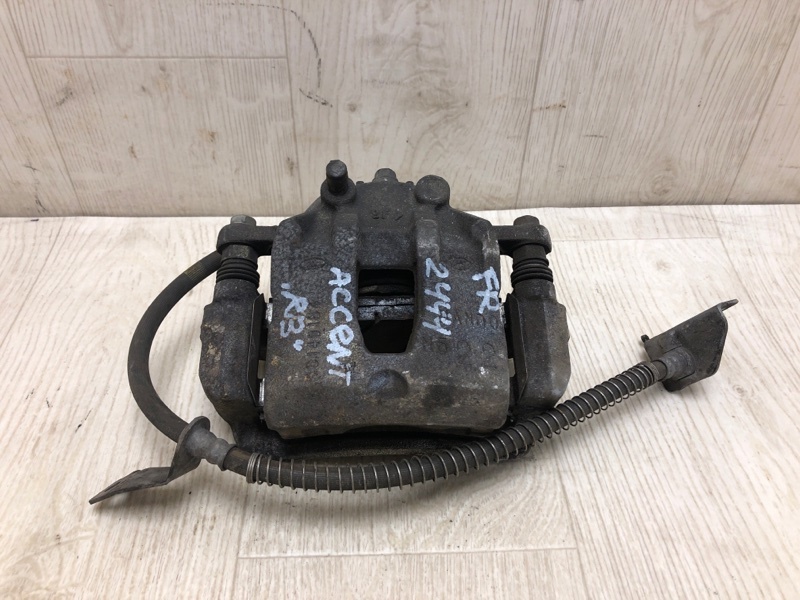 Суппорт тормозной передний правый HYUNDAI ACCENT RB 10- 2013 RB 1.6 G4FD 58130-1R000 Б/У