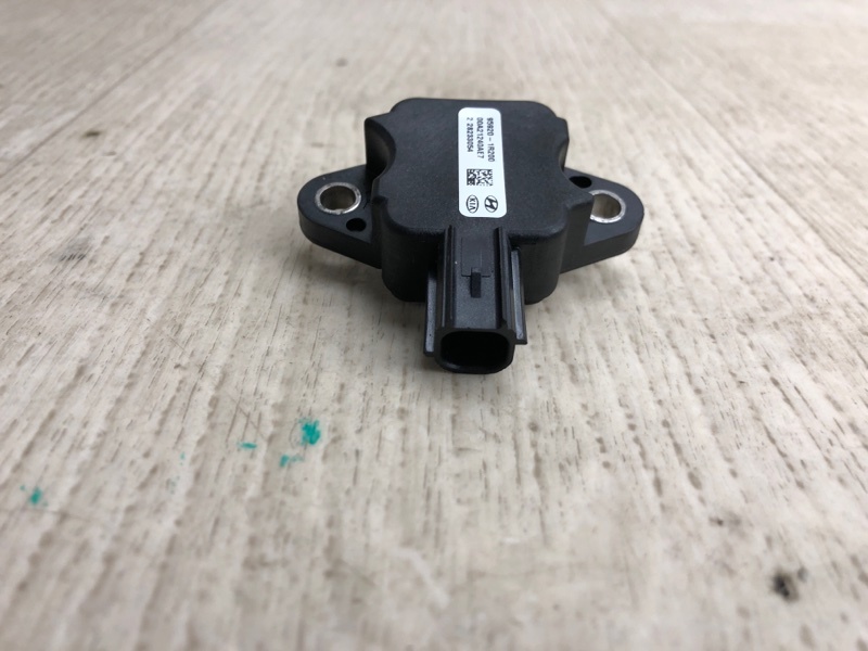 Датчик удара ACCENT RB 10- 2013 RB 1.6 G4FD Датчик удара ACCENT RB 10- 2013 RB 1.6 G4FD