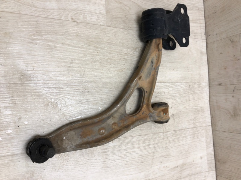 Рычаг передней подвески нижний правый FOCUS 10-18 2011 BK 2.0 XQDA