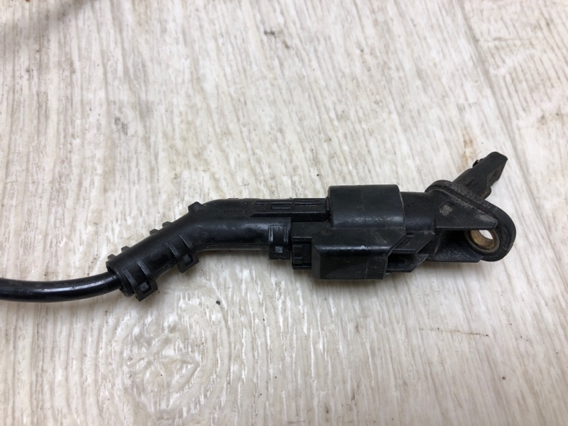 Запчасть датчик abs задний FORD FOCUS 10-18 2011 BK 2.0 XQDA CV6Z-2C19-0C Б/У Датчик ABS задний FORD FOCUS 10-18 2011 BK 2.0 XQDA CV6Z-2C19-0C Б/У