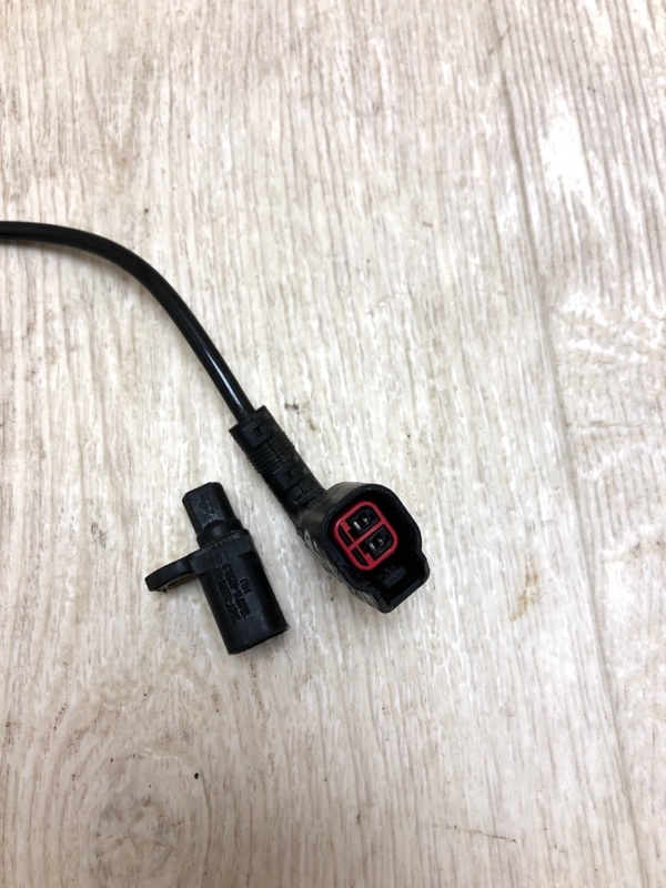 Датчик ABS передний FOCUS 10-18 2011 BK 2.0 XQDA