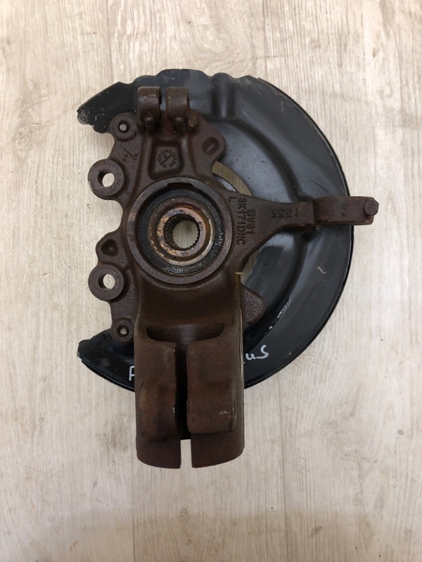 Кулак поворотный передний левый FORD FOCUS 10-18 BK 2.0 XQDA