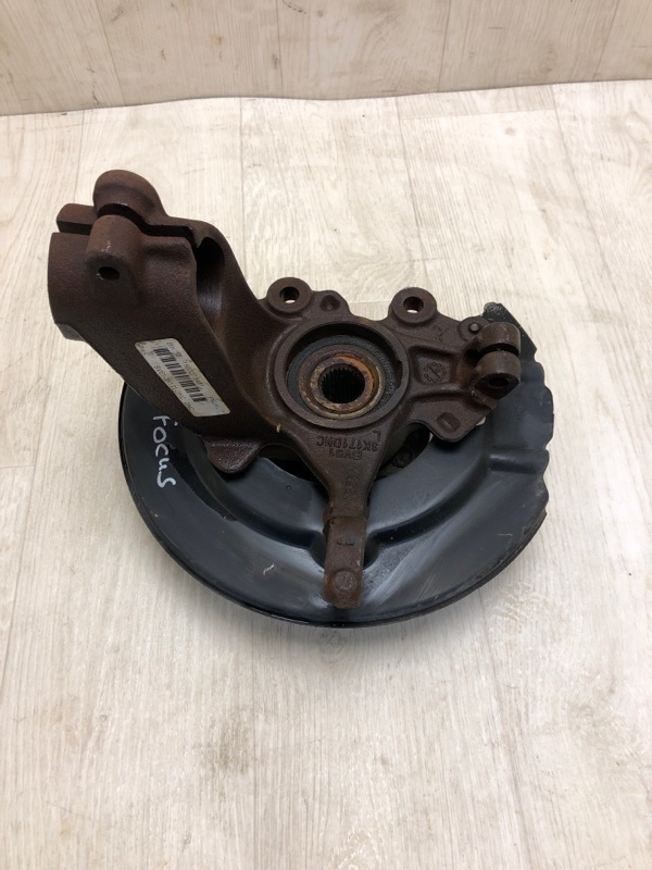 Кулак поворотный передний левый FOCUS 10-18 2011 BK 2.0 XQDA