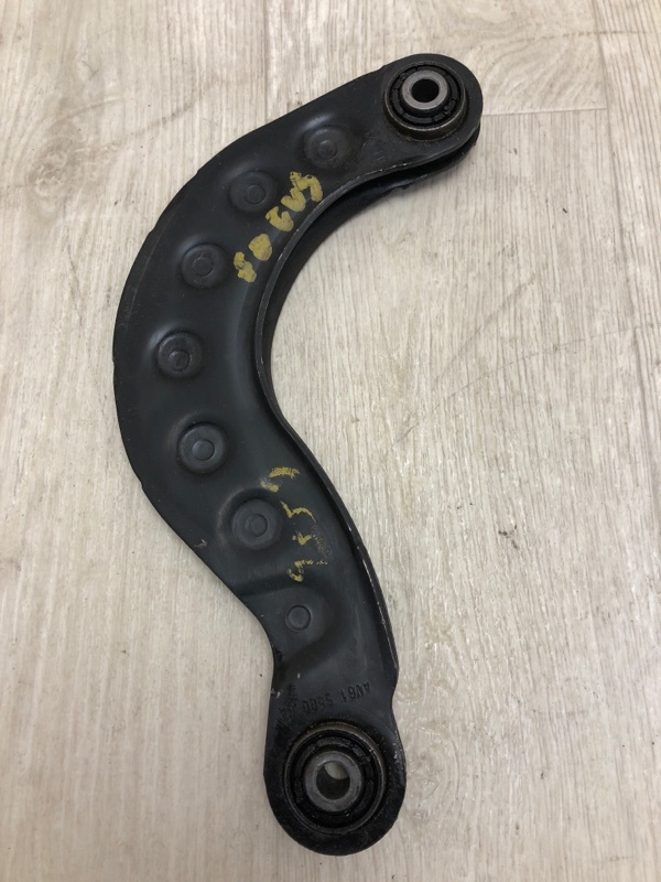 Рычаг задней подвески поперечный верхний FOCUS 10-18 2011 BK 2.0 XQDA