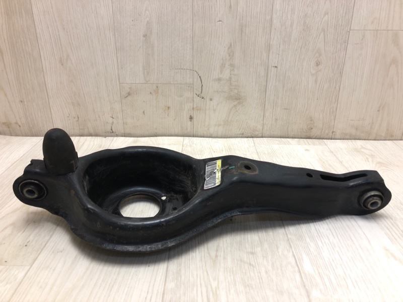 Рычаг задней подвески поперечный нижний FORD FOCUS 10-18 2014 BK 2.0 XQDA BV6Z-5500-C Б/У