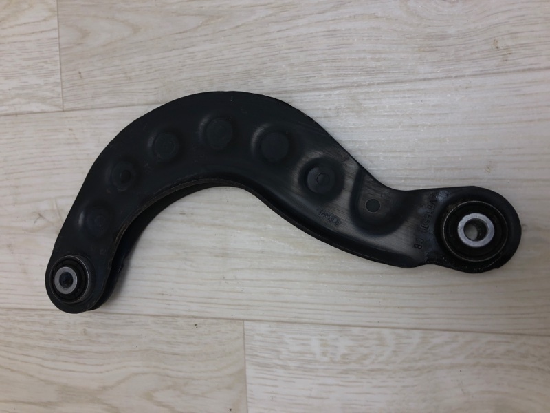 Рычаг задней подвески поперечный верхний задний FOCUS 10-18 2014 BK 2.0 XQDA