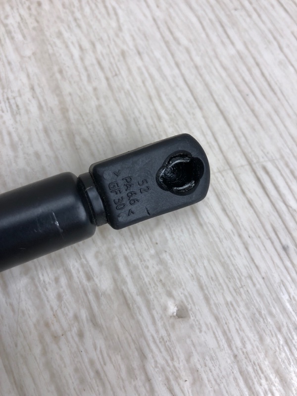 Амортизатор крышки багажника CADILLAC XTS 13-17 6G 3.6 LFX