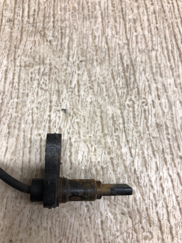 Датчик ABS задний правый TOYOTA RAV4 13-19 ZSA42 2.0 3ZRFE