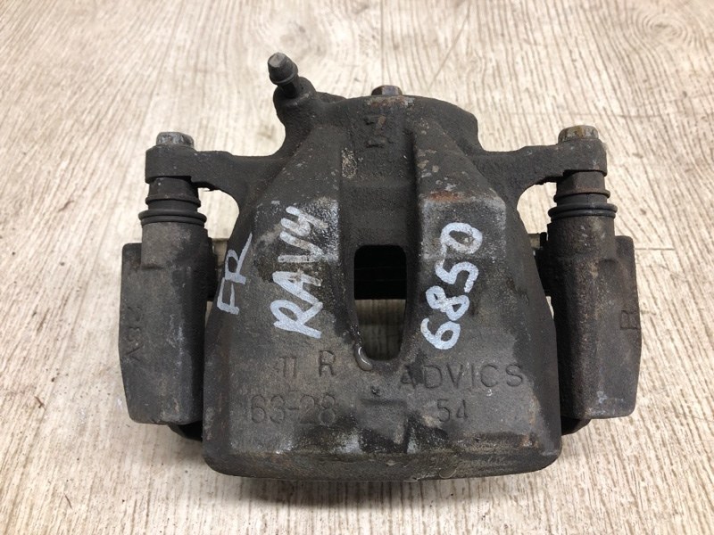 Суппорт тормозной передний правый TOYOTA RAV4 13-19 2017 ZSA42 2.0 3ZRFE 47730-42091 Б/У