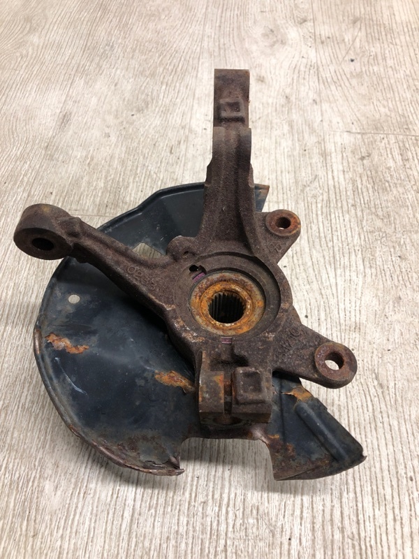 Кулак поворотный передний левый FIESTA 08-17 2013 CCN 1.6 HXJB Кулак поворотный передний левый FIESTA 08-17 2013 CCN 1.6 HXJB