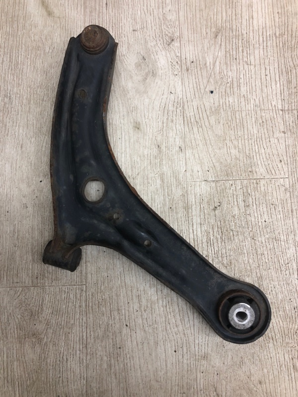 Рычаг передней подвески нижний левый FORD FIESTA 08-17 CCN 1.6 HXJB Рычаг передней подвески нижний левый FORD FIESTA 08-17 CCN 1.6 HXJB