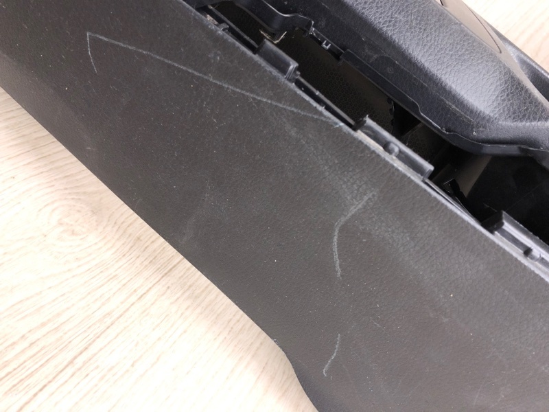 Консоль центральная RAV4 13-19 2017 ZSA42 2.0 3ZRFE