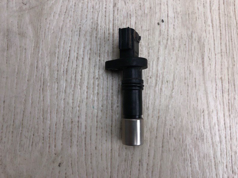 Запчасть датчик положения коленвала TOYOTA RAV4 13-19 2017 ZSA42 2.0 3ZRFE 90919-05070 Б/У Датчик положения коленвала TOYOTA RAV4 13-19 2017 ZSA42 2.0 3ZRFE 90919-05070 Б/У