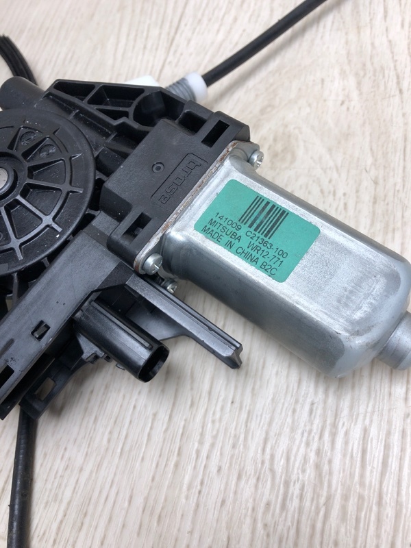 Стеклоподъемник передний правый JOURNEY 08-20 2015 JC 3.6 ERB