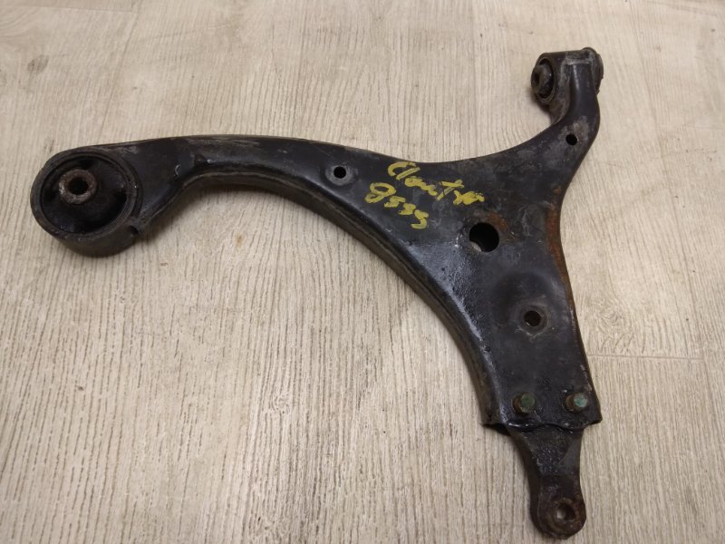 Рычаг передней подвески нижний правый HYUNDAI ELANTRA HD 06-11 2007 HD 2.0 G4GC 54501-2H000 Б/У