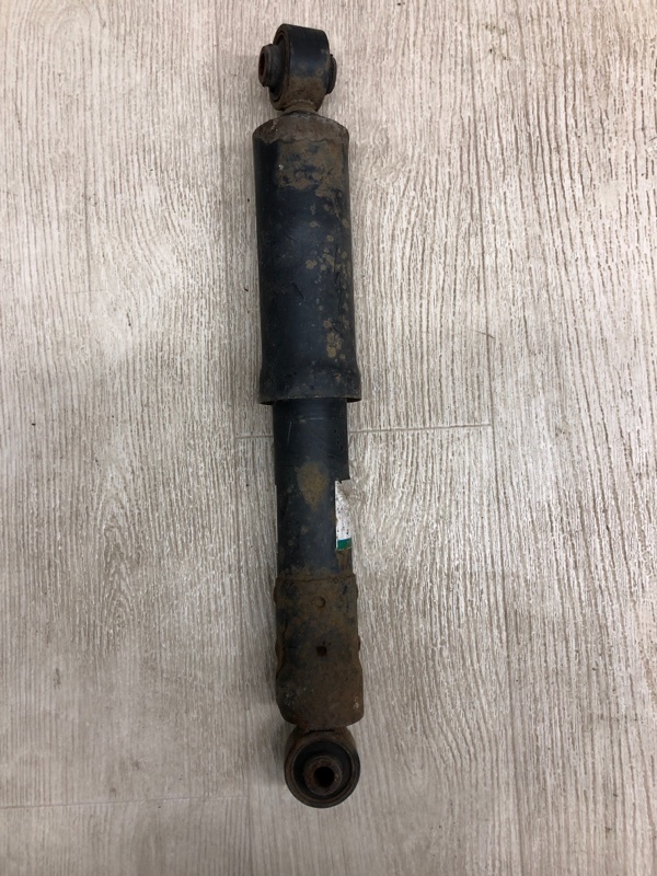 Амортизатор задний TOYOTA RAV4 13-19 ZSA42 2.0 3ZRFE