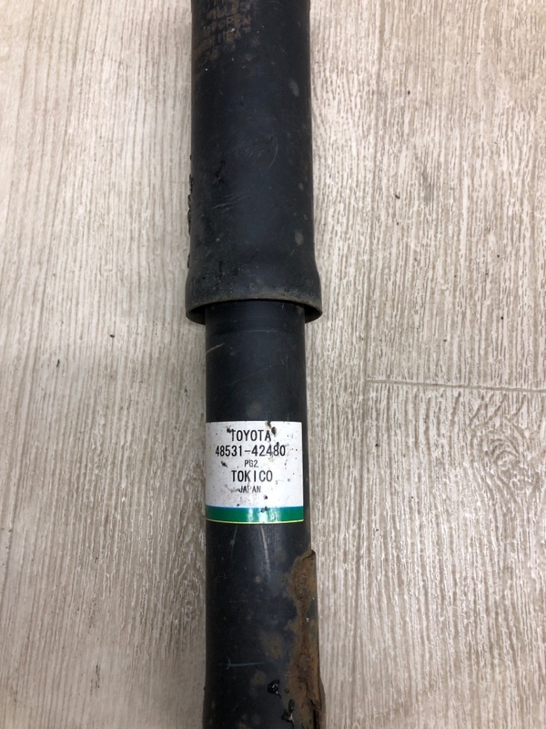 Амортизатор задний RAV4 13-19 2017 ZSA42 2.0 3ZRFE