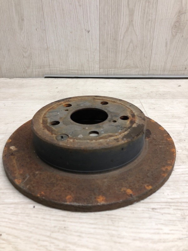 Тормозной диск задний TOYOTA RAV4 13-19 ZSA42 2.0 3ZRFE Тормозной диск задний TOYOTA RAV4 13-19 ZSA42 2.0 3ZRFE