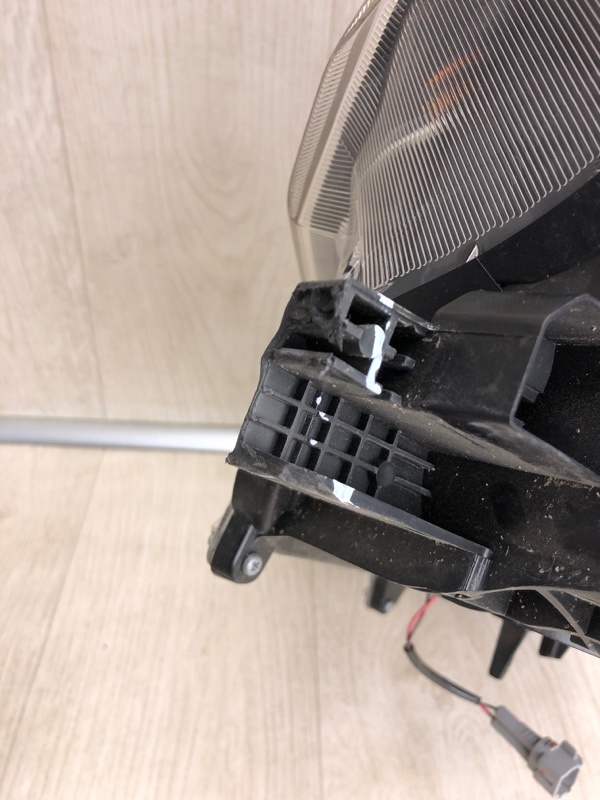 Фара левая RAV4 13-19 2017 ZSA42 2.0 3ZRFE Фара левая RAV4 13-19 2017 ZSA42 2.0 3ZRFE