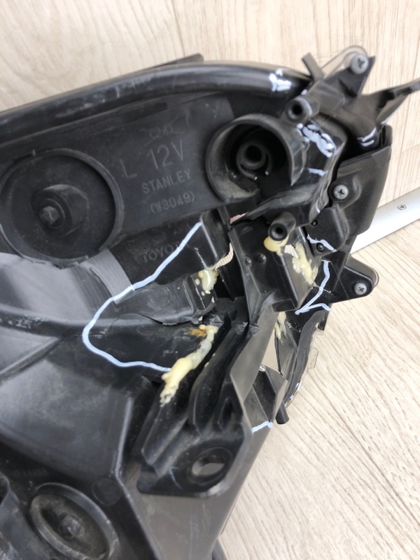 Фара левая RAV4 13-19 2017 ZSA42 2.0 3ZRFE Фара левая RAV4 13-19 2017 ZSA42 2.0 3ZRFE