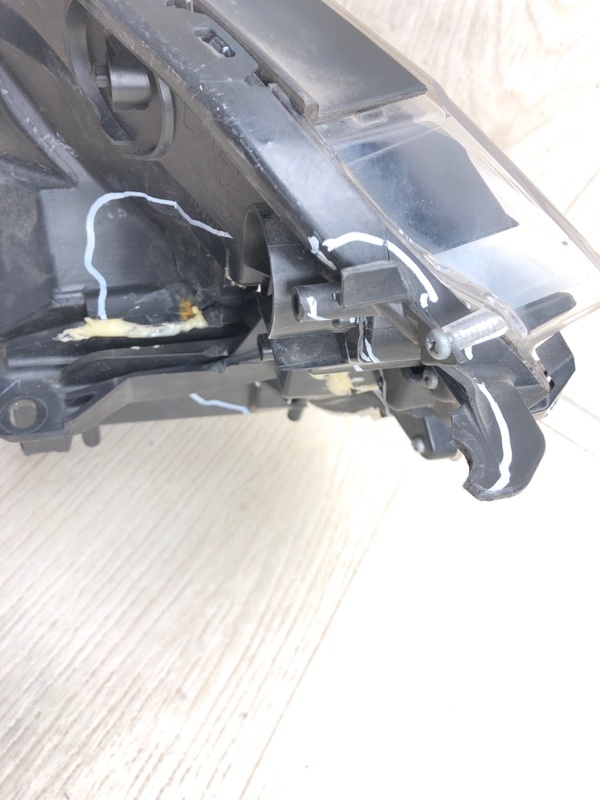 Фара левая RAV4 13-19 2017 ZSA42 2.0 3ZRFE Фара левая RAV4 13-19 2017 ZSA42 2.0 3ZRFE