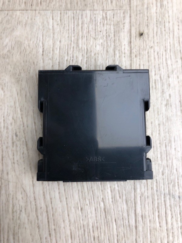 Блок электронный TOYOTA RAV4 13-19 ZSA42 2.0 3ZRFE Блок электронный TOYOTA RAV4 13-19 ZSA42 2.0 3ZRFE