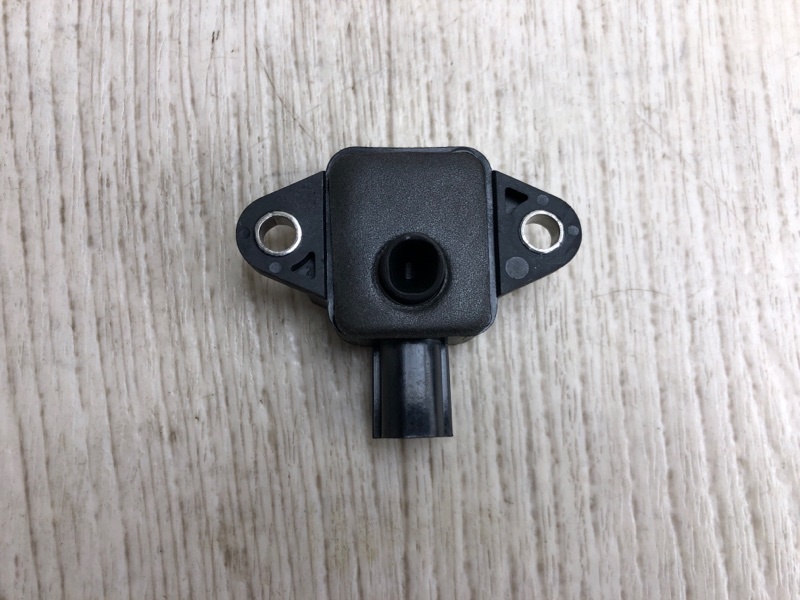 Датчик удара ACCENT RB 10- 2012 RB 1.6 G4FD Датчик удара ACCENT RB 10- 2012 RB 1.6 G4FD