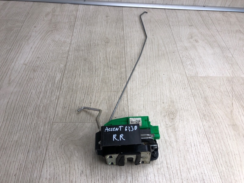 Запчасть замок двери задний правый HYUNDAI ACCENT RB 10- 2012 RB 1.6 G4FD 81420-1R020 Б/У Замок двери задний правый HYUNDAI ACCENT RB 10- 2012 RB 1.6 G4FD 81420-1R020 Б/У