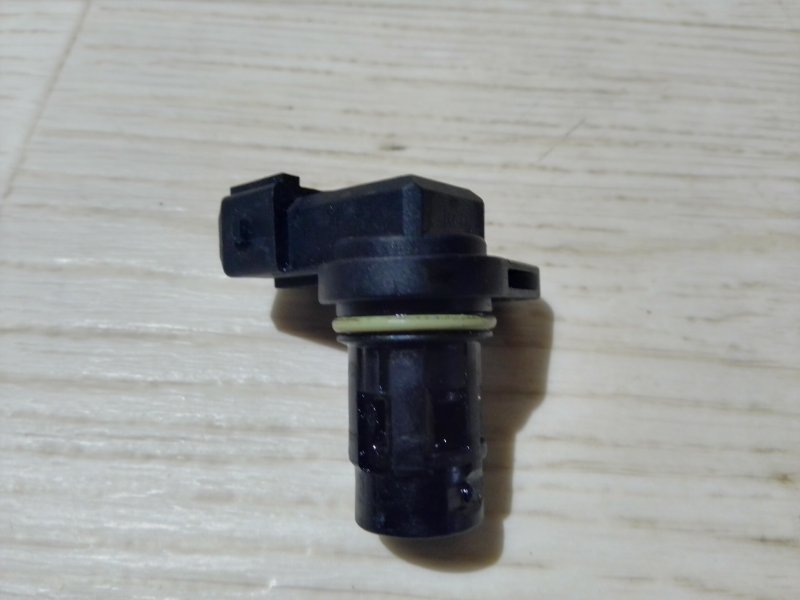 Запчасть датчик положения распредвала KIA FORTE YD 12- 2015 YD 1.8 G4NB 39350-23700 Б/У Датчик положения распредвала KIA FORTE YD 12- 2015 YD 1.8 G4NB 39350-23700 Б/У