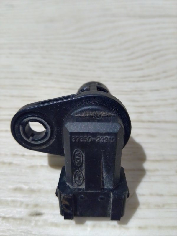 Датчик положения распредвала KIA FORTE YD 12- YD 1.8 G4NB Датчик положения распредвала KIA FORTE YD 12- YD 1.8 G4NB