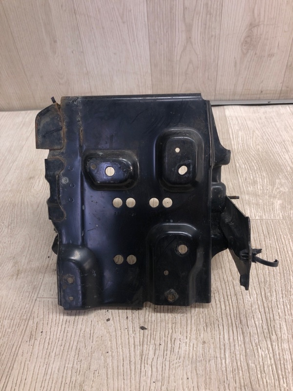 Полка аккумулятора ROGUE 08-15 2010 S35 2.5 QR25DE