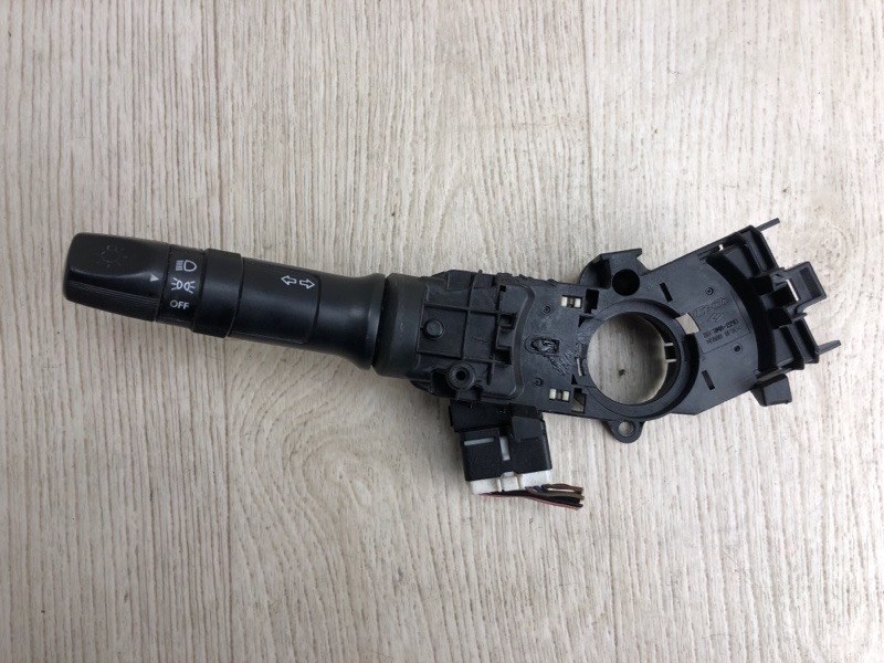 Запчасть подрулевой переключатель левый HYUNDAI ACCENT RB 10- 2012 RB 1.6 G4FD 93410-1R000 Б/У Подрулевой переключатель левый HYUNDAI ACCENT RB 10- 2012 RB 1.6 G4FD 93410-1R000 Б/У