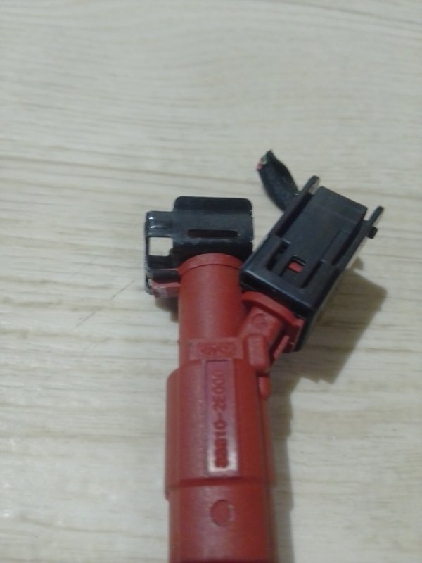 Форсунка топливная KIA FORTE YD 12- YD 1.8 G4NB Форсунка топливная KIA FORTE YD 12- YD 1.8 G4NB