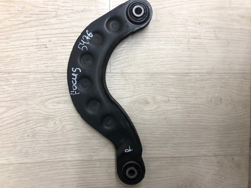 Рычаг задней подвески поперечный верхний FOCUS 10-18 2015 CB8 2.0 XQDA