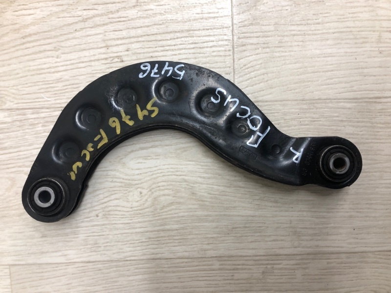 Рычаг задней подвески поперечный верхний FORD FOCUS 10-18 CB8 2.0 XQDA