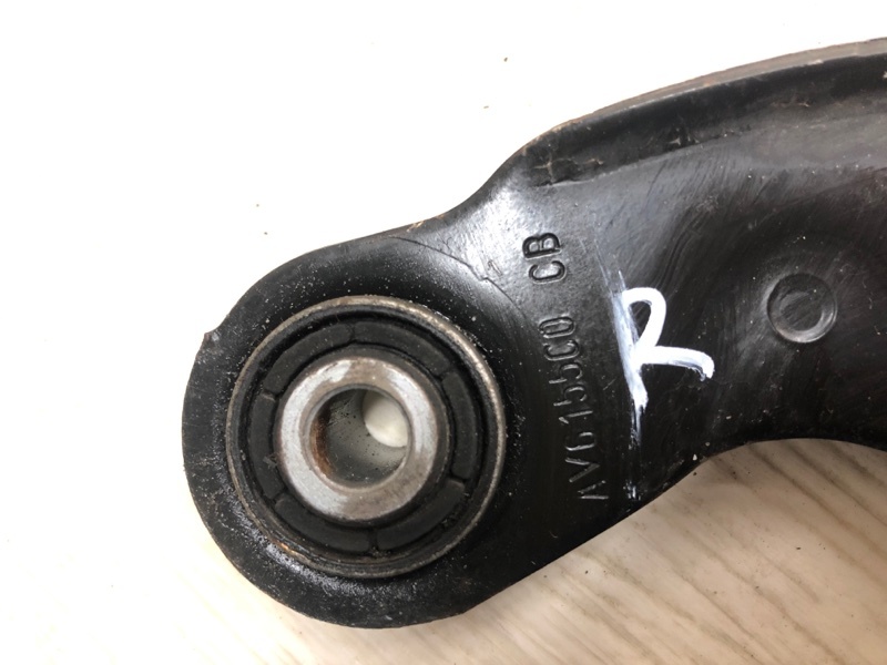 Рычаг задней подвески поперечный верхний FOCUS 10-18 2015 CB8 2.0 XQDA