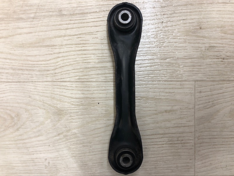 Рычаг задней подвески поперечный нижний FOCUS 10-18 2015 CB8 2.0 XQDA