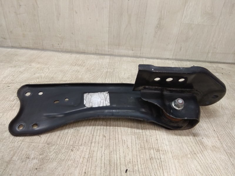 Рычаг задней подвески продольный правый FORD EDGE 06-14 TQ1 3.5 PDED