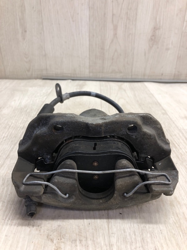 Суппорт тормозной передний правый FORD FOCUS 10-18 CB8 2.0 XQDA